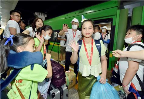 China Railway On Twitter Crnews Laos Students Recently Embarked