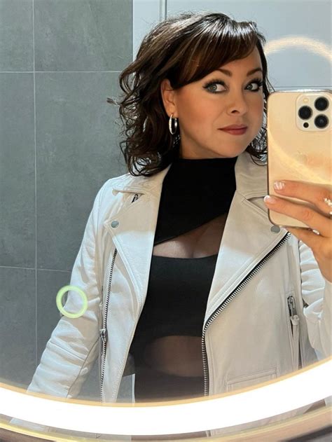 Female Celebrities On Twitter Lisa Scott Lee