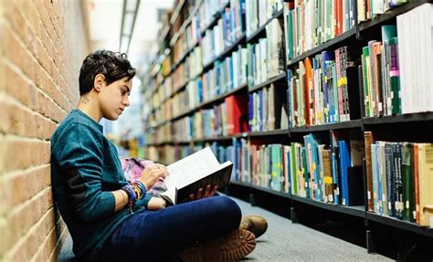 10 книг, які варто прочитати підлітку