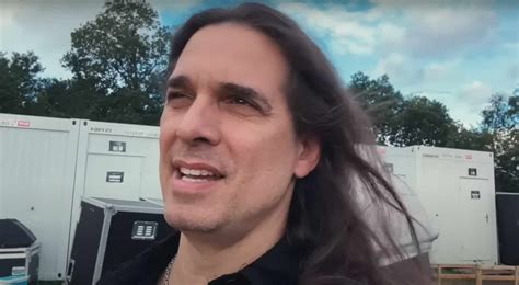 Kiko Loureiro eroaa Megadethista ottaako Teemu Mäntysaari paikan