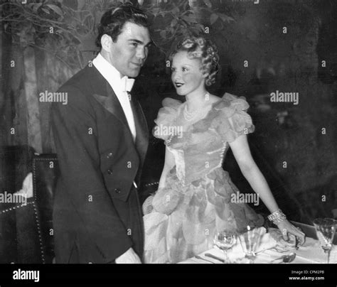 Max Schmeling And His Wife Anny Ondra Fotograf As E Im Genes De Alta