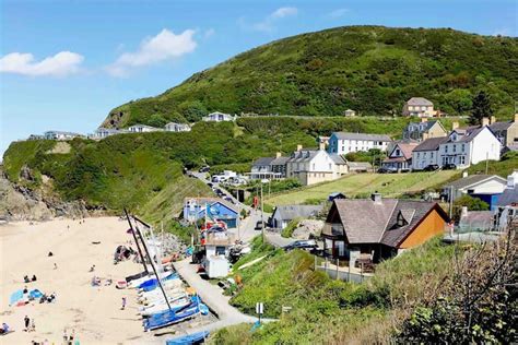 Aberporth Holiday Rentals & Homes - Wales, United Kingdom | Airbnb