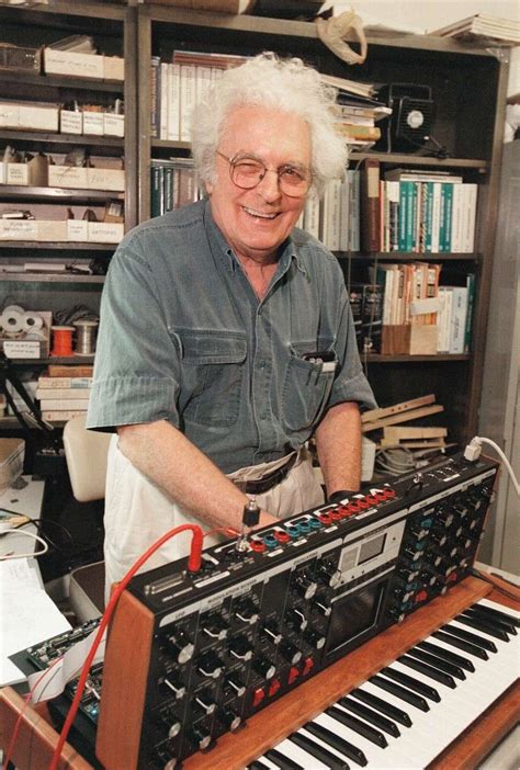 Robert Moog 23 05 1934 21 08 2005 08081211