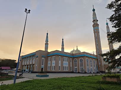 Guinea; Conakry city; Great Mosque of Conakry - Discover Country