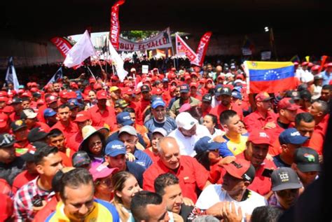 Presidente Nicol S Maduro Encabez Masiva Marcha De Los Trabajadores