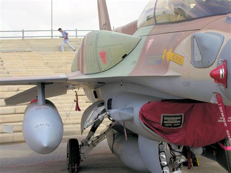 F-16I Sufa (432) Walk Around Page 1