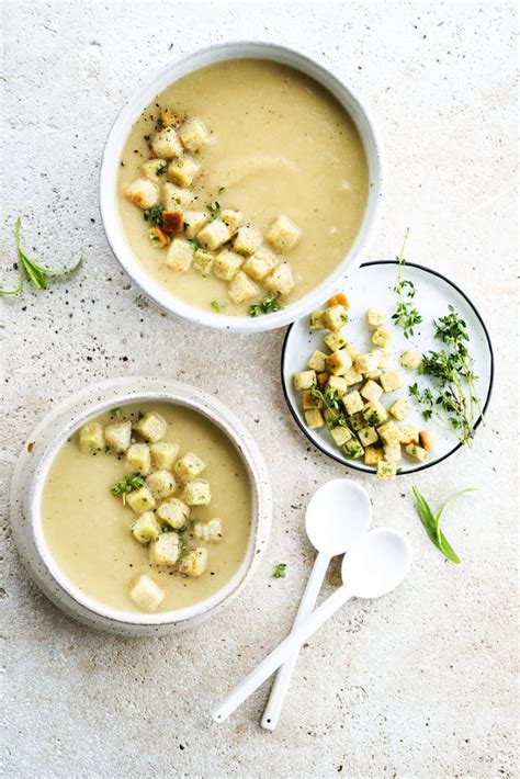 Recette de Soupe à l artichaut et croûtons