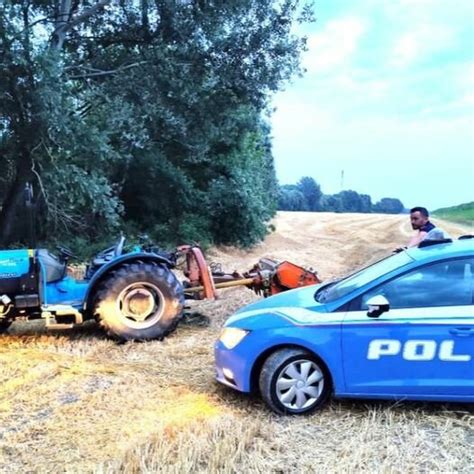 Uomo Travolto Dal Suo Trattore A Torre Del Greco