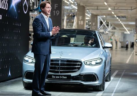 Mercedes Chef Erklärt Elektroauto Kurswechsel Vom E Auto Zum „hightech Verbrenner“