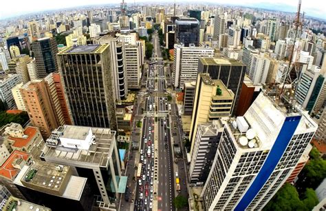 Entre As Imagens Da Avenida Paulista Em Diferentes épocas BRAINCP