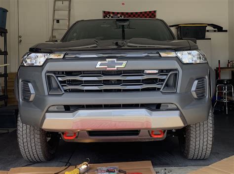 I Put Zr Red Recovery Hooks On My Trail Boss Chevy Colorado Gmc Canyon