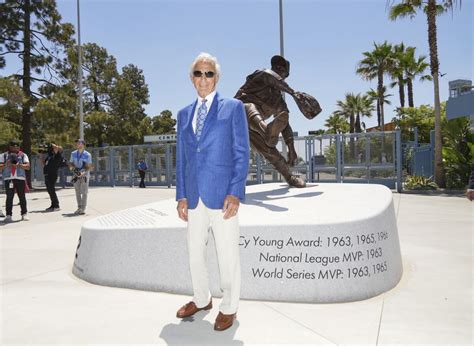 Sandy Koufax Statue Unveiling Ceremony A Time Of Gratitude Los Angeles Times