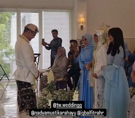 7 Potret Akad Nikah Nadya Mustika Rahayu Dan Iqbal Rosadi