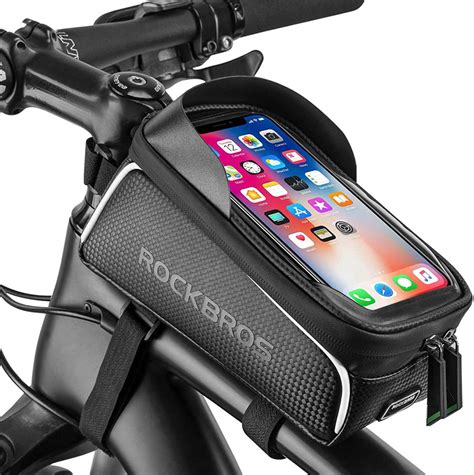 This Waterproof Bike Bag Is Also a Smartphone Mount