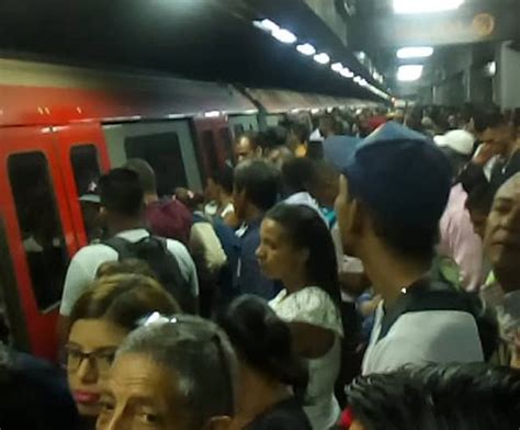 Tren Con Fallas Provoca Fuerte Retraso En La L Nea Del Metro De Caracas