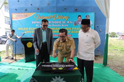 Bakri Siddiq Launching Klinik Pratama Universitas Muhammadiyah Aceh