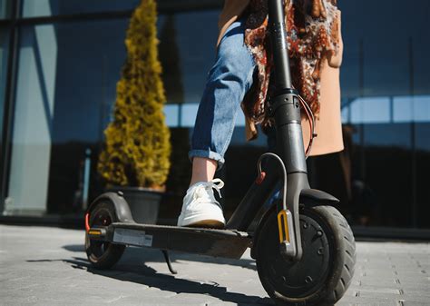 Trottinettes électriques le gouvernement présente son plan pour mieux