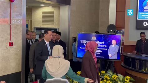 Kkmalaysia On Twitter Rt Bernamatv Tan Sri Dghisham Mengimbas