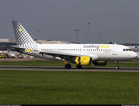 EC MIR Vueling Airbus A319 112 Photo By Bradley Bygrave ID 892615