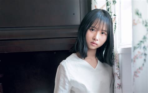 「美少女」革命。日向坂46・上村ひなのが飾る『blt Graph Vol 76』表紙画像が公開 画像一覧（3 9） The First Times