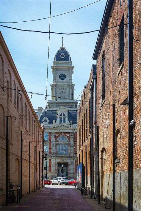 Hamilton County Courthouse Photograph by David Hubler - Pixels