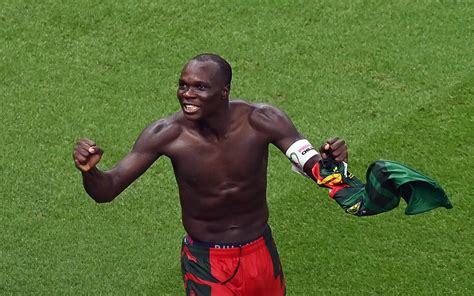 El Camerun S Vincent Aboubakar Que Ser A El Sacrificado Por La Llegada