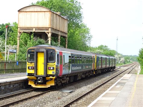 Gwr 153333 And 150221 Kemble Great Western Railway Class 1 Flickr