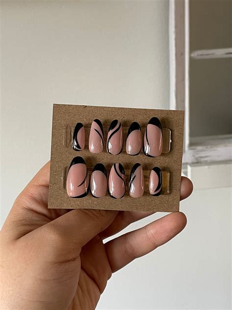 Biab Press On Nails Art Abstrait Sur Mesure Etsy France