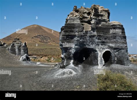 Dh Guenia Mountain Lanzarote Lanzarote Lava Rock Sculptured By The Wind