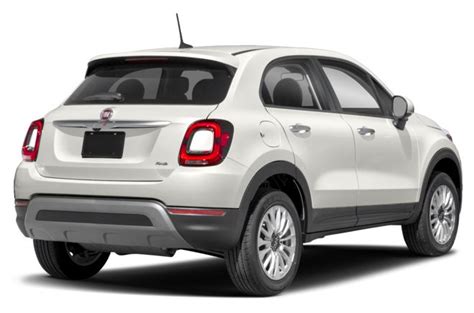 2023 FIAT 500X Pictures