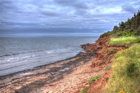 The Best PEI Beaches and Hikes for the Whole Family