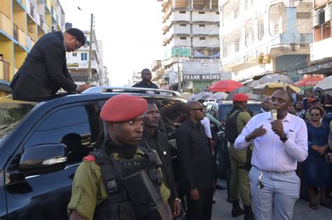 Waziri Mkuu Azungumza Na Wafanyabiashara Wa Kariakoo Habari Mpya Leo