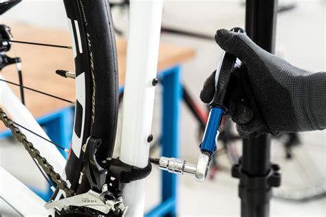 Tuto Comment régler un dérailleur mécanique avant Vélo Mag