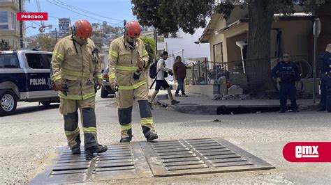 Quedó mujer atrapada dentro de una alcantarilla El Mexicano