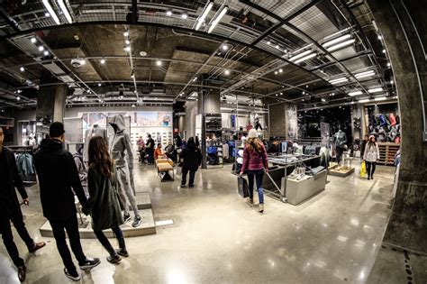 Discover the new Adidas store on 5th Avenue