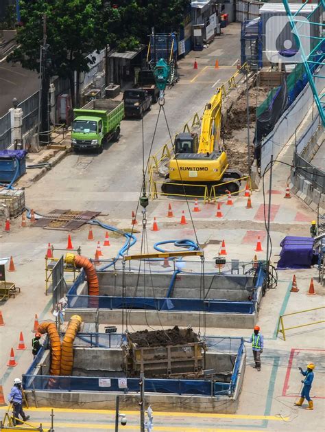 Progres Pembangunan MRT Jakarta Fase 2A Bundaran HI Kota Foto