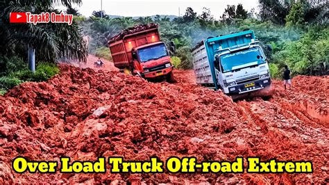 Truck Off Road Extrem Di Jalur Tanah Belacan Titik Jalan Paling