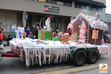 Gingerbread House Float Christmas Scene Gingerbread House Loveland