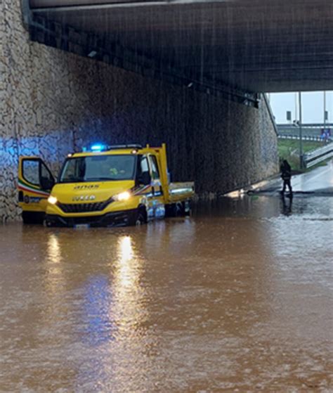 Nubifragio su Civitavecchia città in ginocchio tra allagamenti e