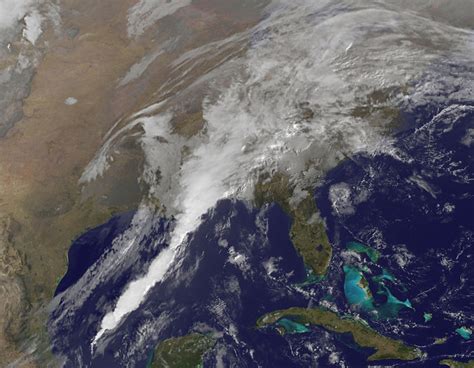 Goes 13 Satellite Sees Giant White Spike Of Clouds Bringing U S Severe Weather Flickr