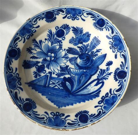 Proantic Grand Plat En Faience De Delft XVIIIe Siecle Camaieu De Bl