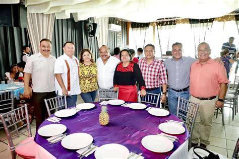 Celebran trabajadores del STPEIDCEO Día del empleado NVI Cuenca