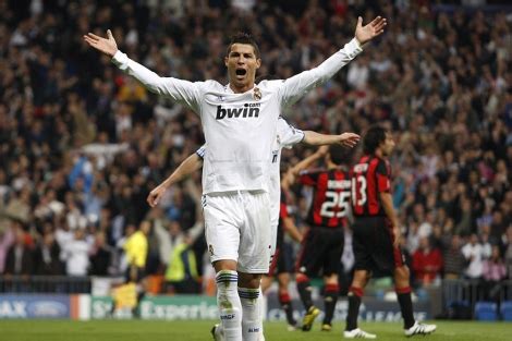 Sports in news: AC MILAN TARGETS CRISTIANO RONALDO???