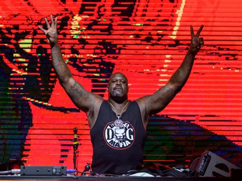 DJ Shaq holds dance party in kitchen, has coronavirus on the ropes ...