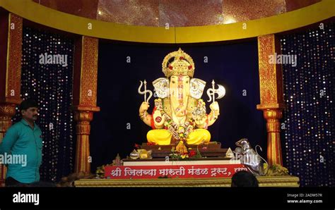 Pune Maharashtra India September 2019 Devotee At Shree Jilbya