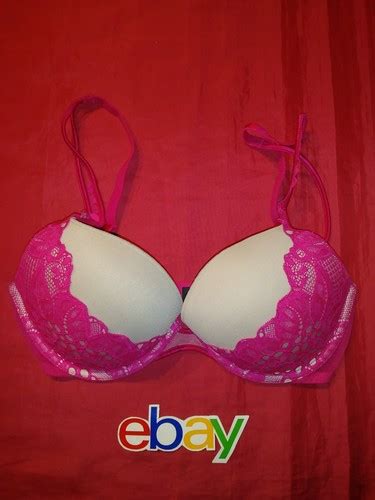 Victorias Secret VERY SEXY PADDED PUSH UP Women 32D PINK NUDE LACE BRA