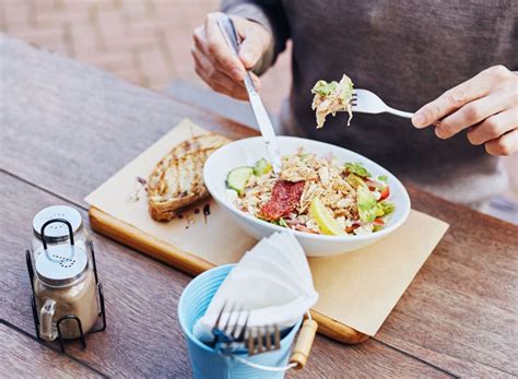 5 Best Eating Habits to Get a Lean Body Fast, Say Dietitians
