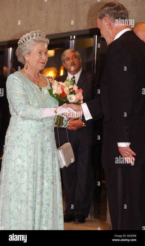 Royalty - Queen Elizabeth II Golden Jubilee Stock Photo - Alamy