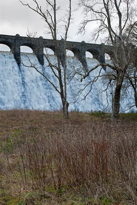 Flowing Dam Lake Vyrnwy Howardjacks Flickr