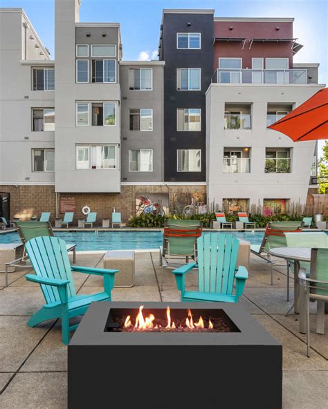 1 & 2 Bedroom Apartments in Emeryville Emeryville, CA